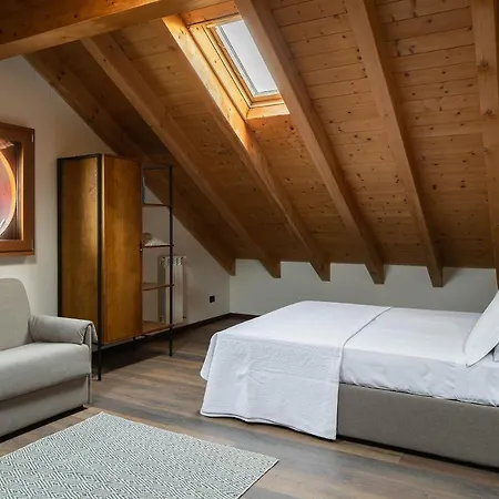 Διαμέρισμα Lario's - 10 Suites On Lake Acquaseria