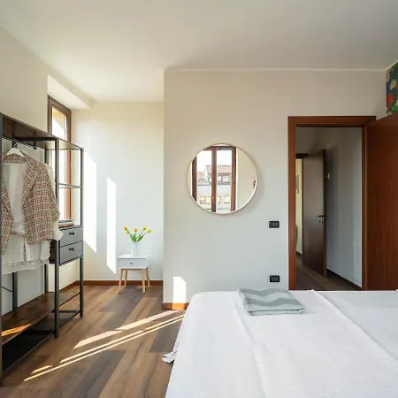 Lario's - 10 Suites On Lake 아파트 Acquaseria