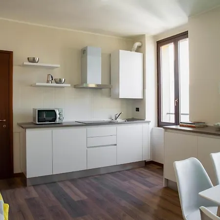 아파트 Lario's - 10 Suites On Lake