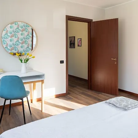 아파트 Lario's - 10 Suites On Lake